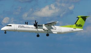 Bombardier Dash 8 Q-400 of Air Baltic YL-BBW (IMG6046 JL)