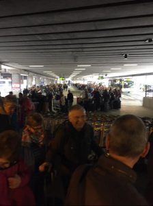 Brussels Airport long queues