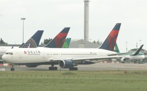 Delta Boeing 767-300 N154DL (IMG3392 JL)