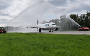 Flyone A320-231 ER-AXJ